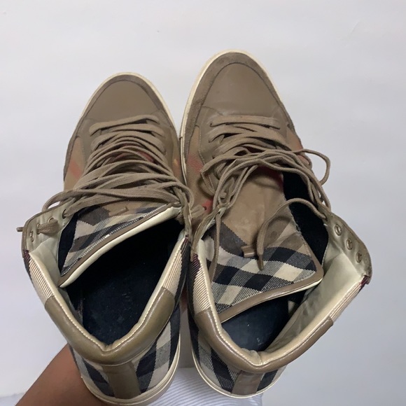 Used - Picture 5 of 6